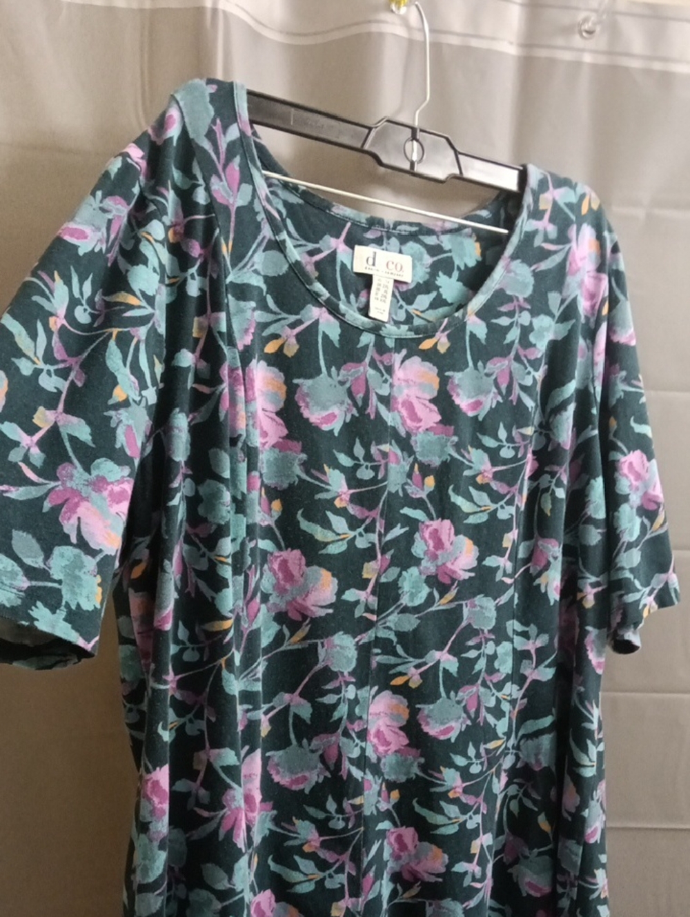 d & Co. Floral Scoop Neck Tunic - Teal with Pink Flowers - Picture 6 of 6